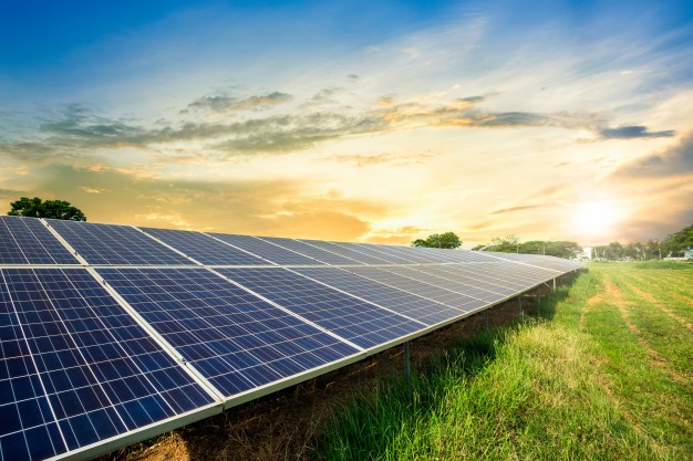 solar panels, solar company UAE